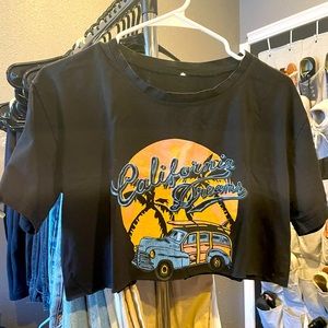 CALIFORNIA DREAMS CROPPED TEE
